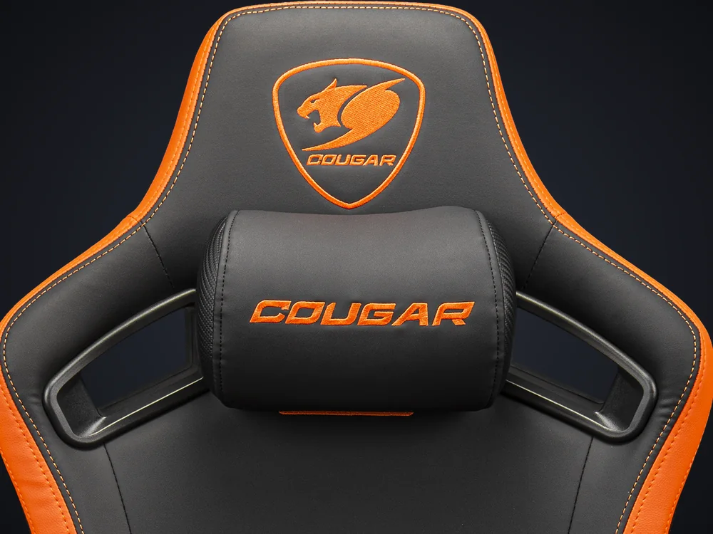 Almohada cervical magnética de la silla COUGAR Defensor
