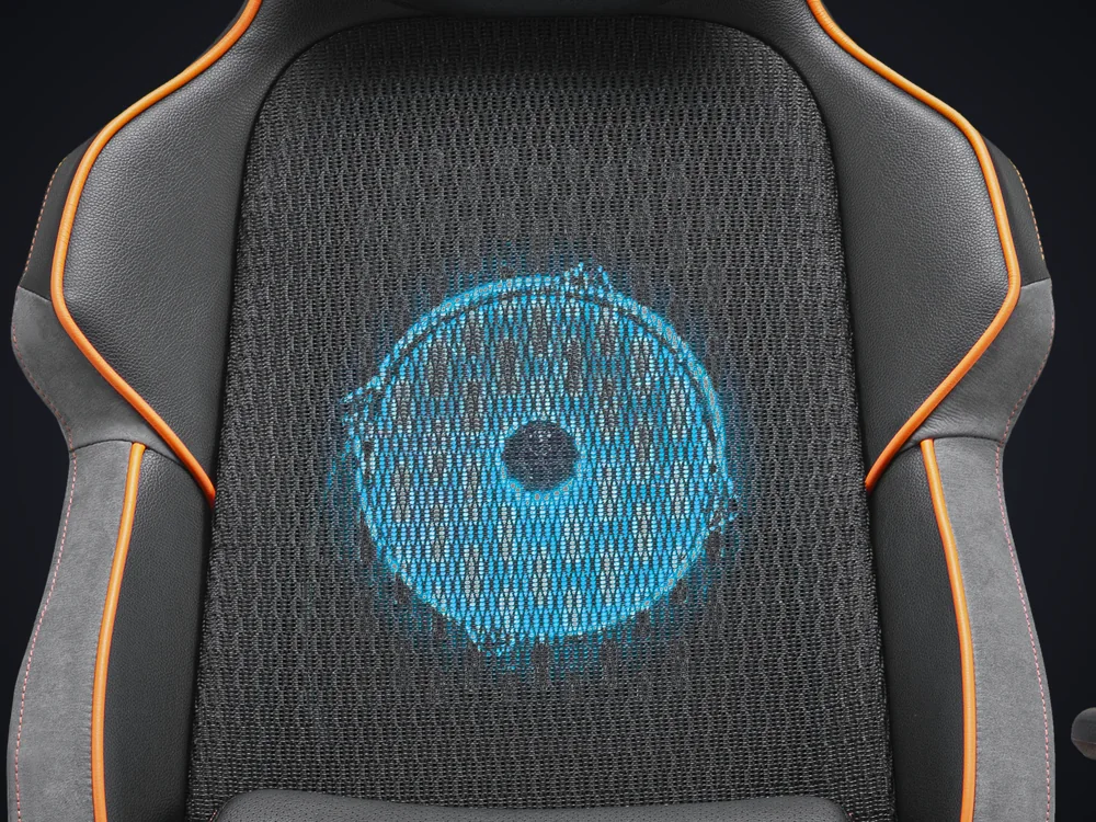Malla del respaldo de la silla COUGAR Nxsys AERO con el ventilador encendido